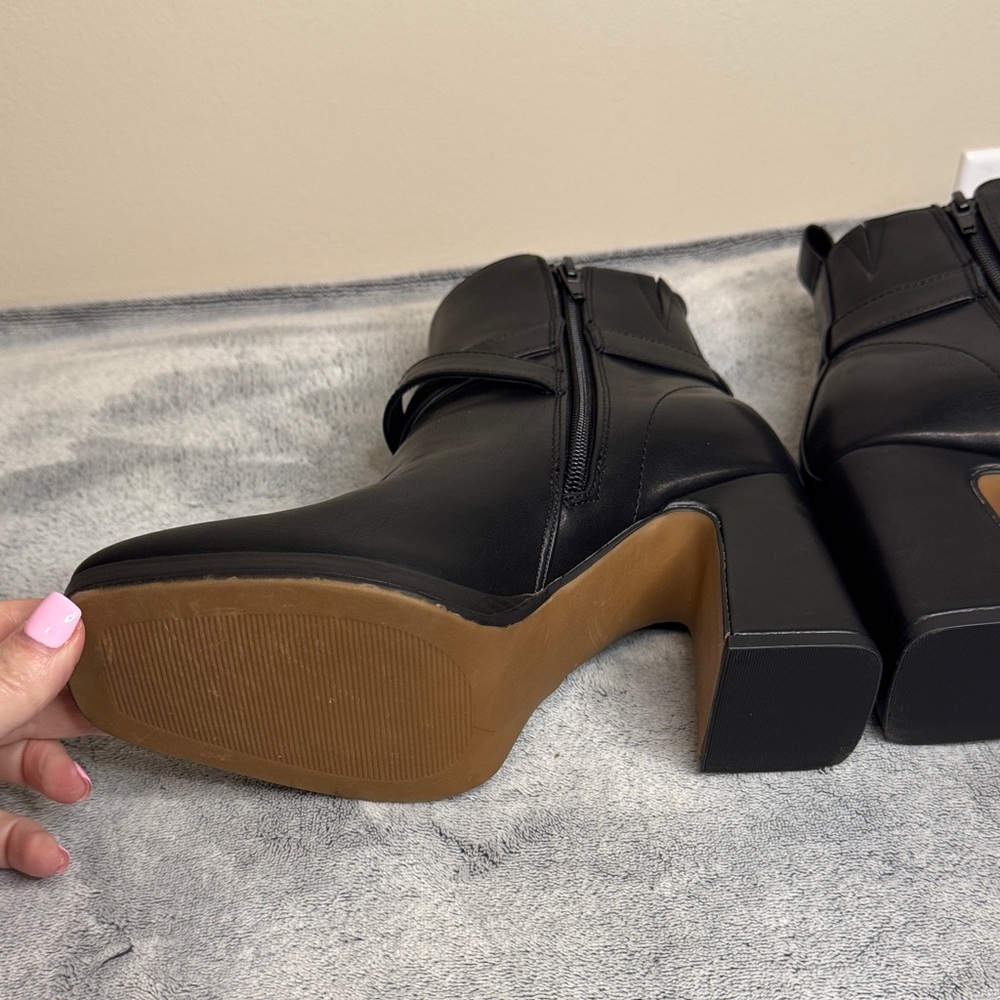 LIKE NEW Kensie “Axe” Black Block Heel Booties - Square Toe - Side Zip - 6.5 - Picture 8 of 12